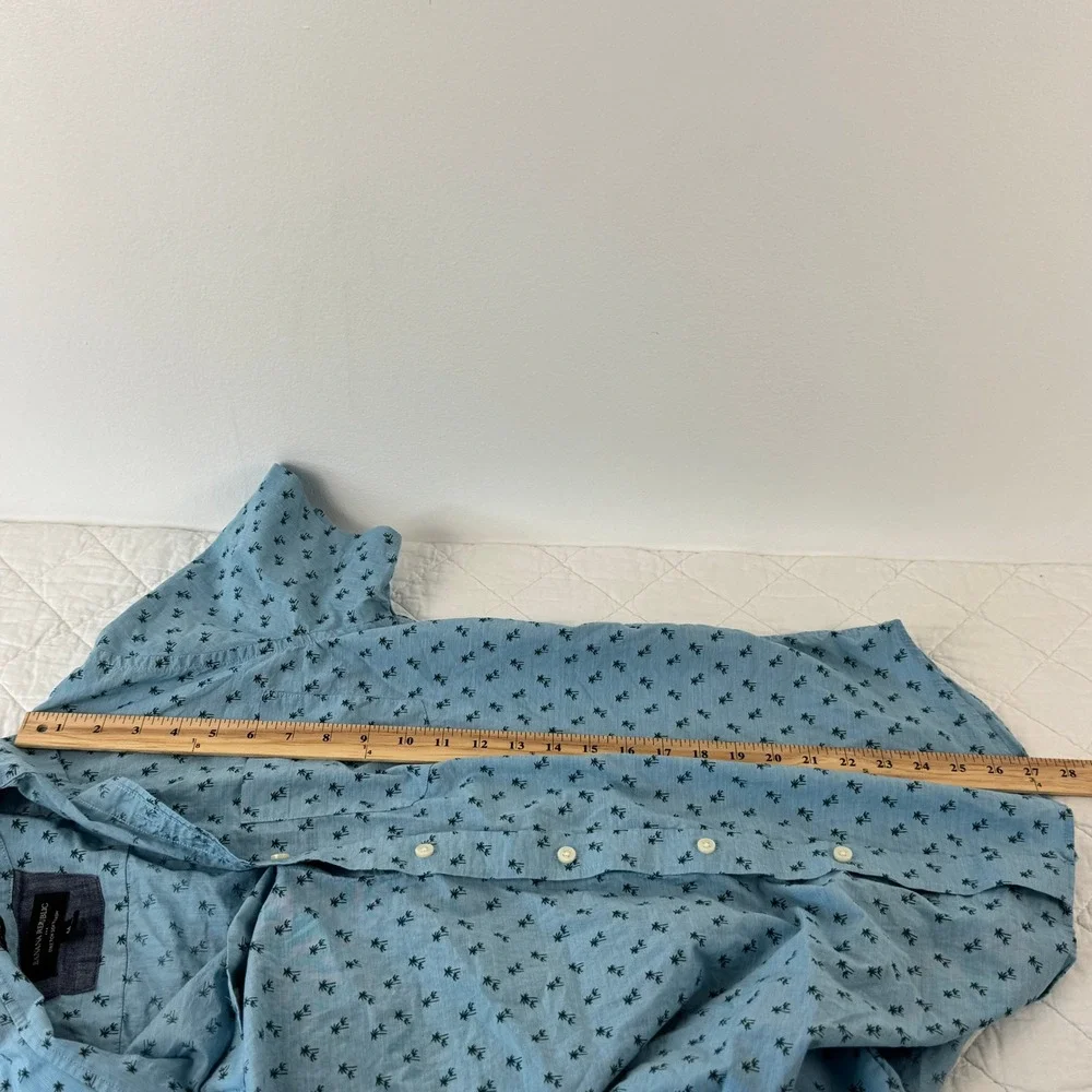 Banana Republic excellent pre